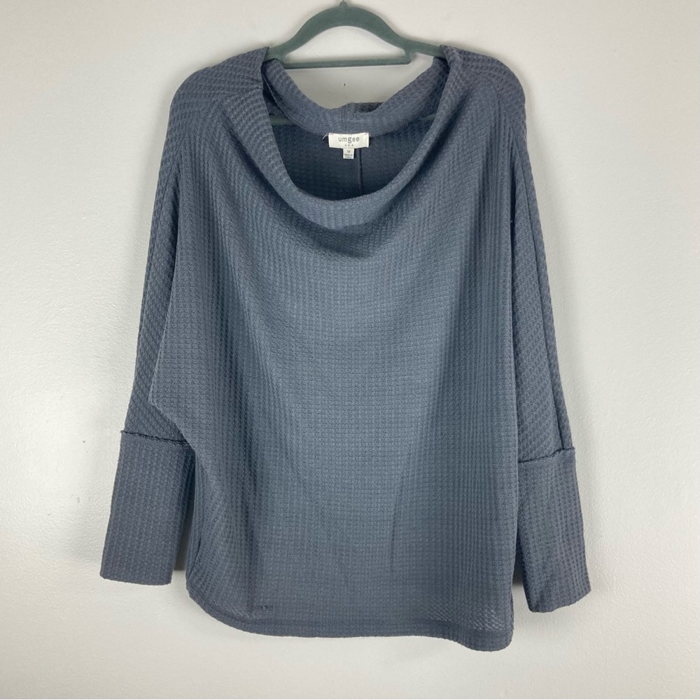 Umgee charcoal grey top with bat wing sleeves oversized medium